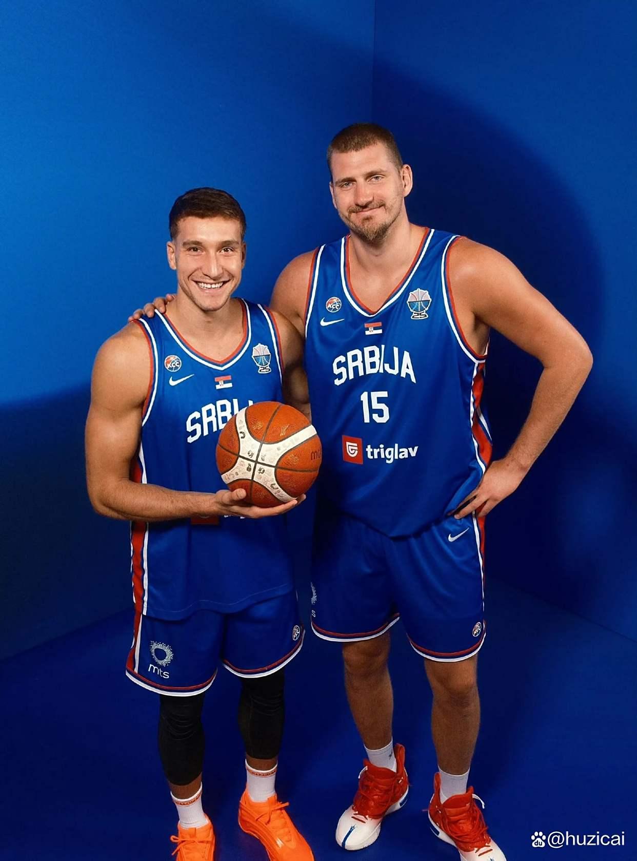 南宫28官方网站-奥兰多魔术训练开放日，赛后止住颓势引欢呼，欧篮联在即，球队文化再被提及的简单介绍