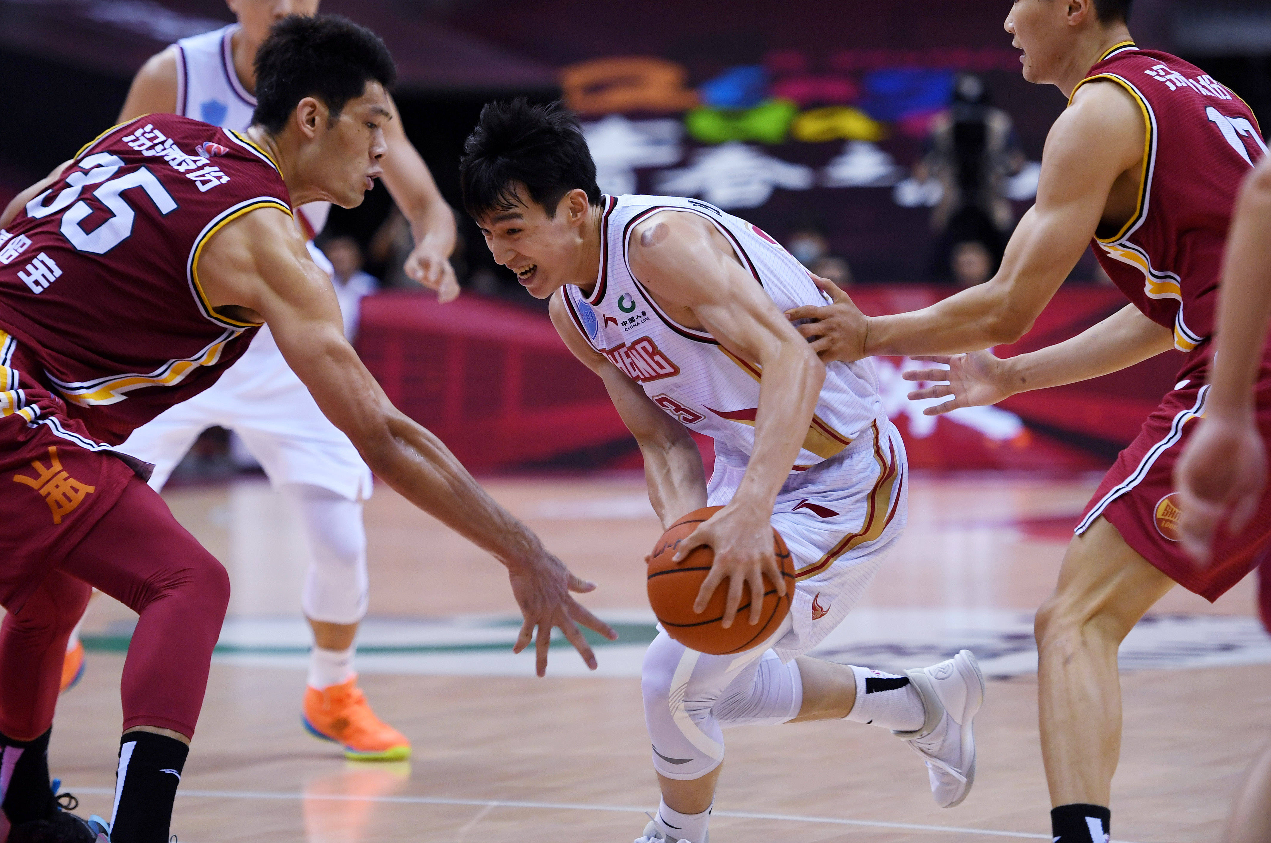 南宫28-关于今晨浙江稠州备战CBA常规赛，外线爆发细节曝光，底气十足，细节决定成败的信息